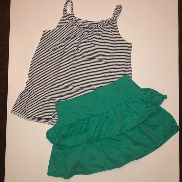 Little girls outfit - Picture 3 of 3